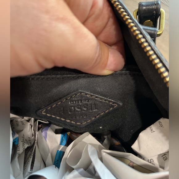 FOSSIL Purse - Picture 2 of 10